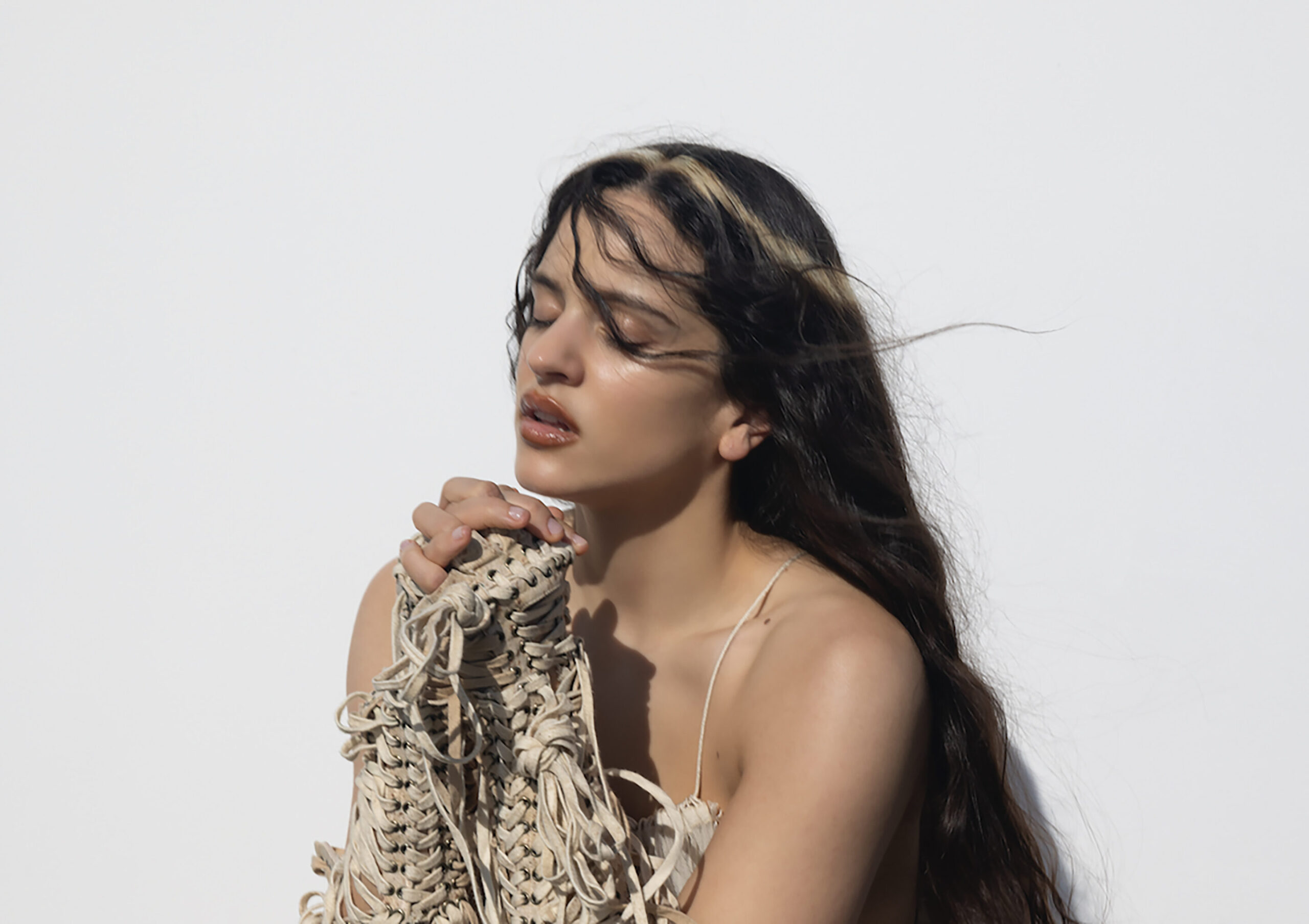 Rosalía, apôtre millennial de la pop céleste